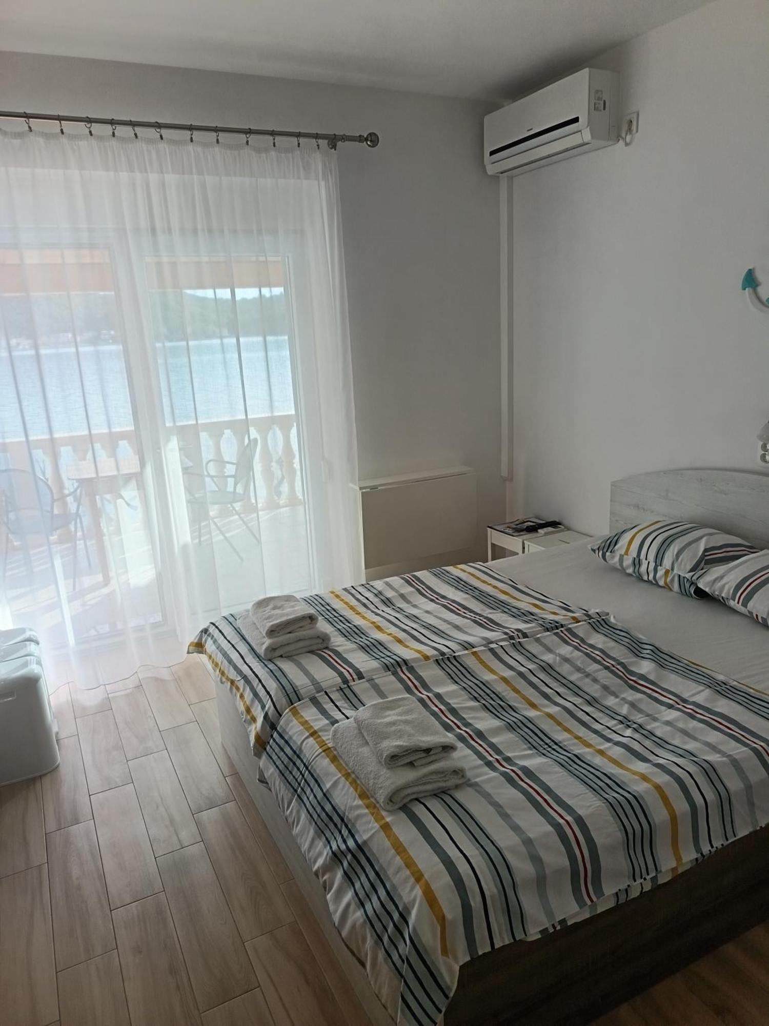 Apartmani Andela Kordic Supetarska Draga Εξωτερικό φωτογραφία